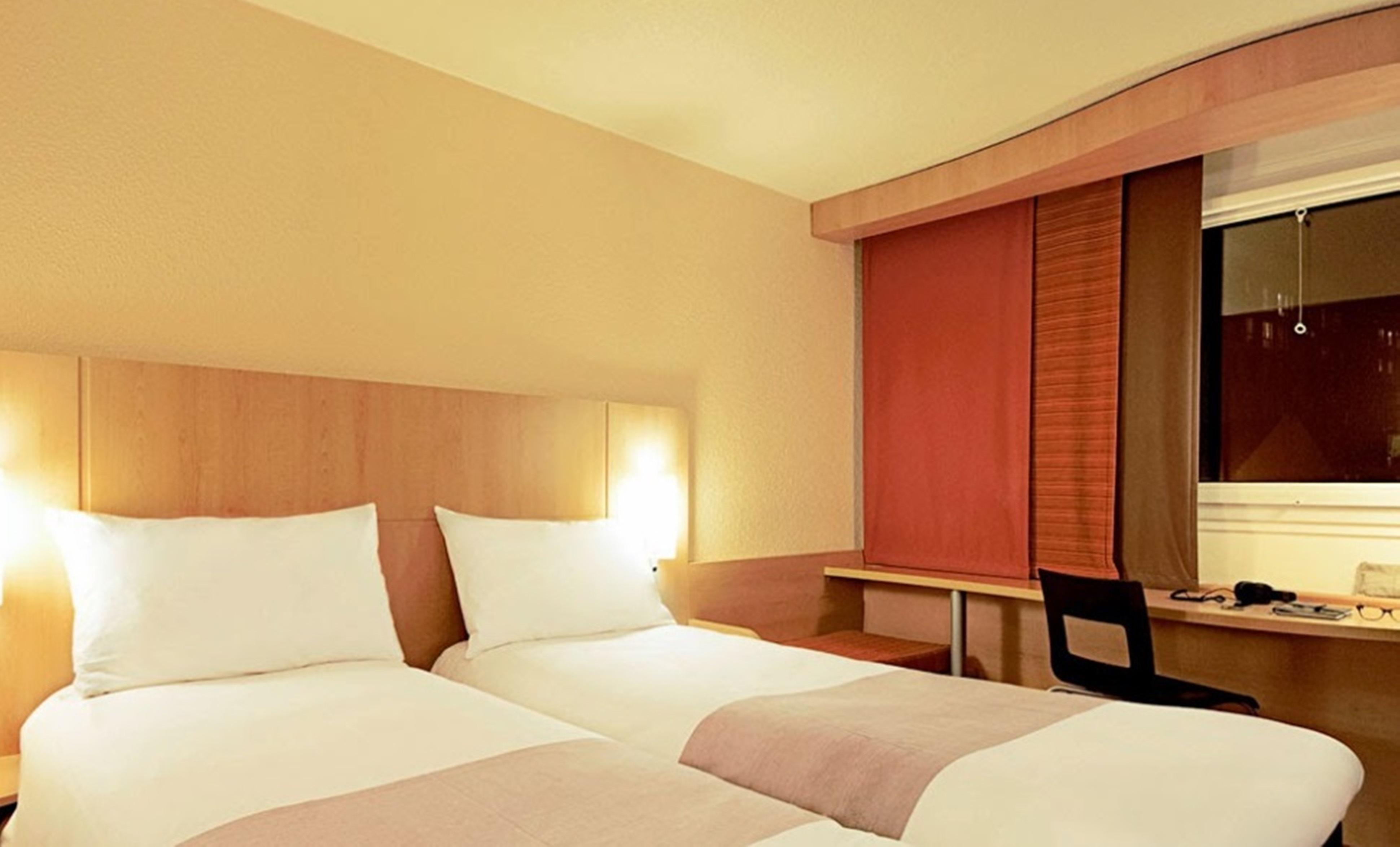 B&B Hotel Bochum Hbf-Sued Esterno foto
